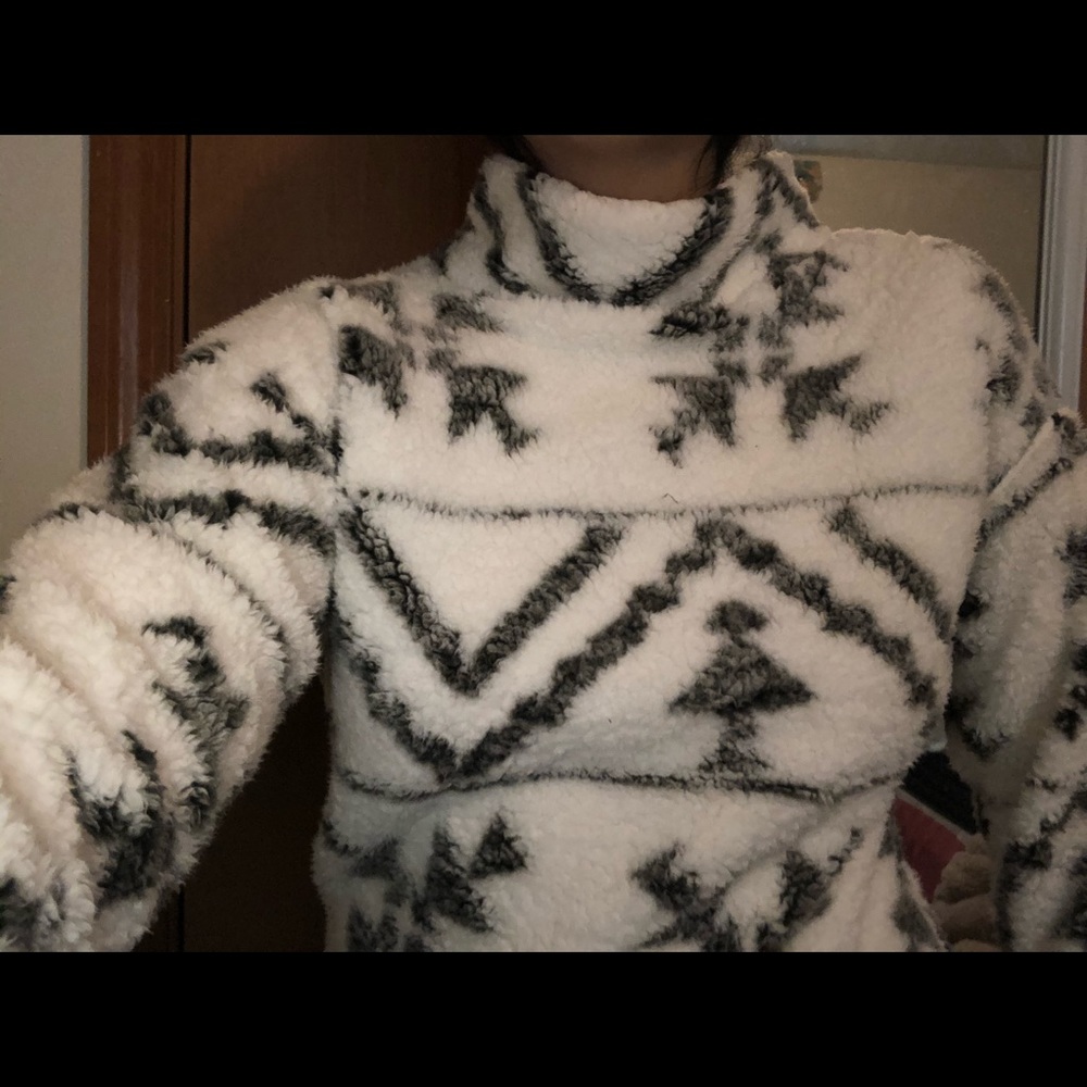 Poof Sweater !!